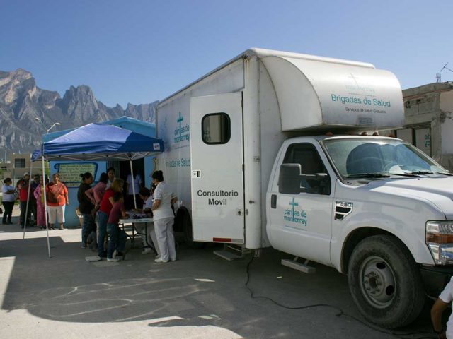 brigada-de-salud-caritas-monterrey