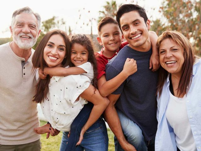 dia-de-la-felicidad-caritas